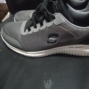 Men's Skechers sport sneakers size 13